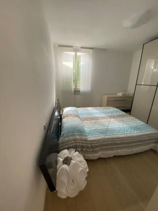 Maison Minu Apartment Porto Ceresio Ngoại thất bức ảnh